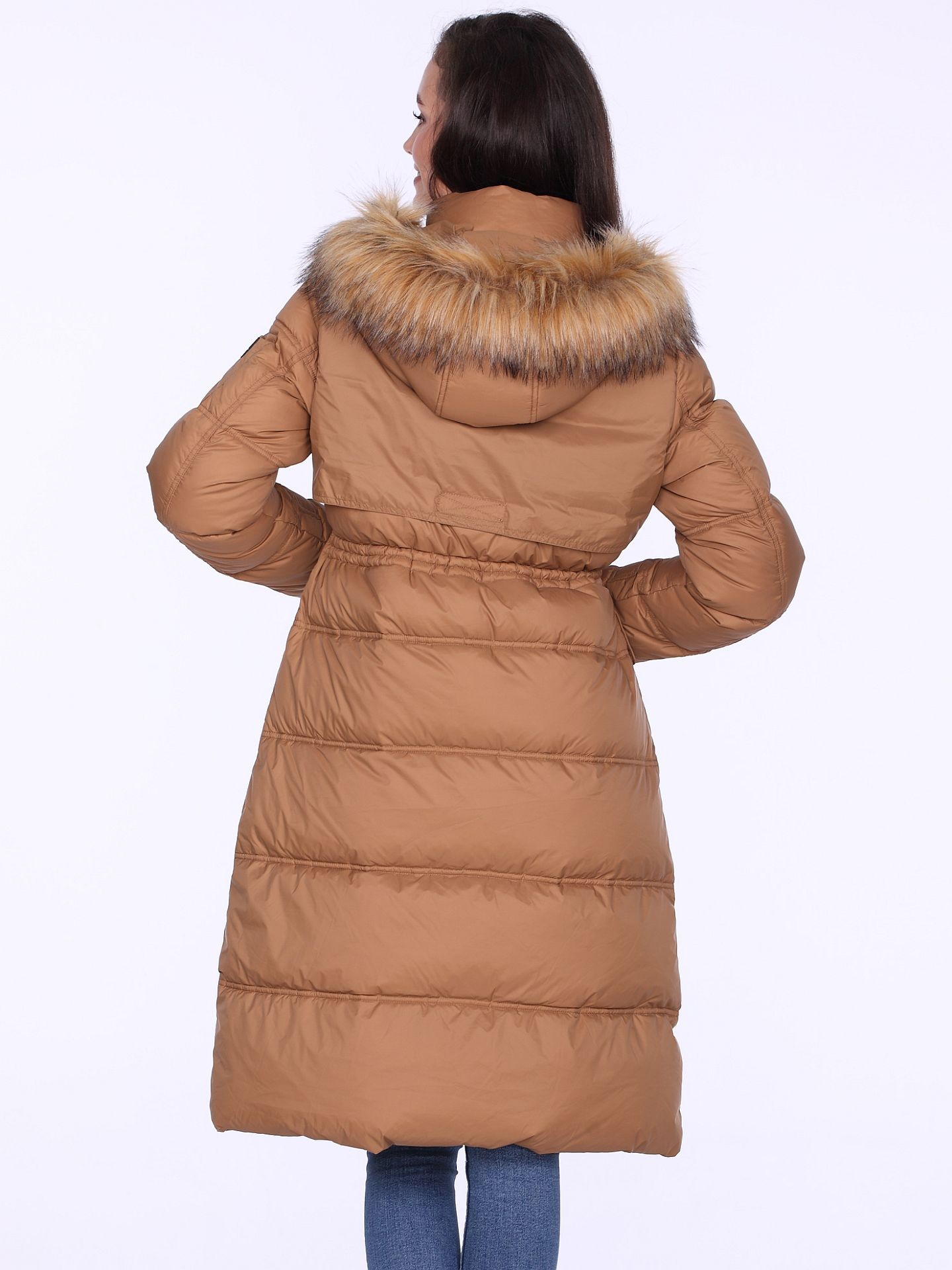 Puchowy płaszcz damski zimowy z futrem ekologicznym